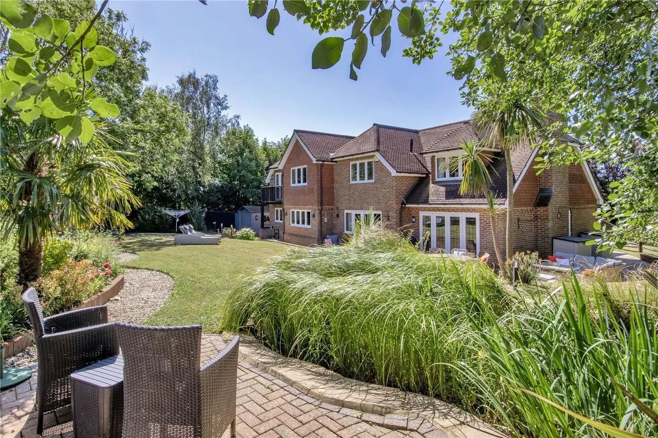 Heathfield Road, Burwash Weald, TN19, photo 18
