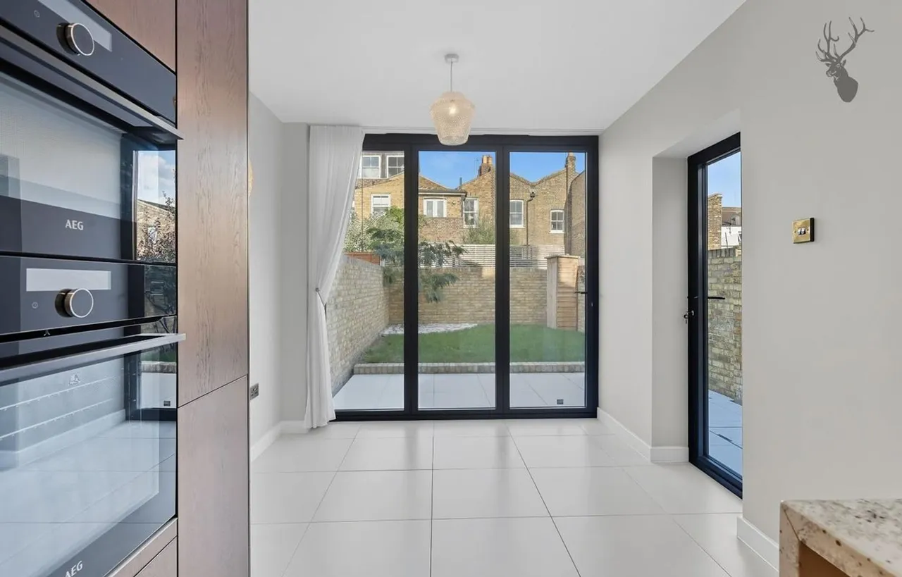 Zealand Road, London, E3, photo 24