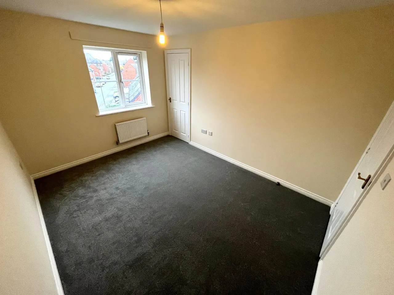 Hull Street, Hilton, DE65, photo 12