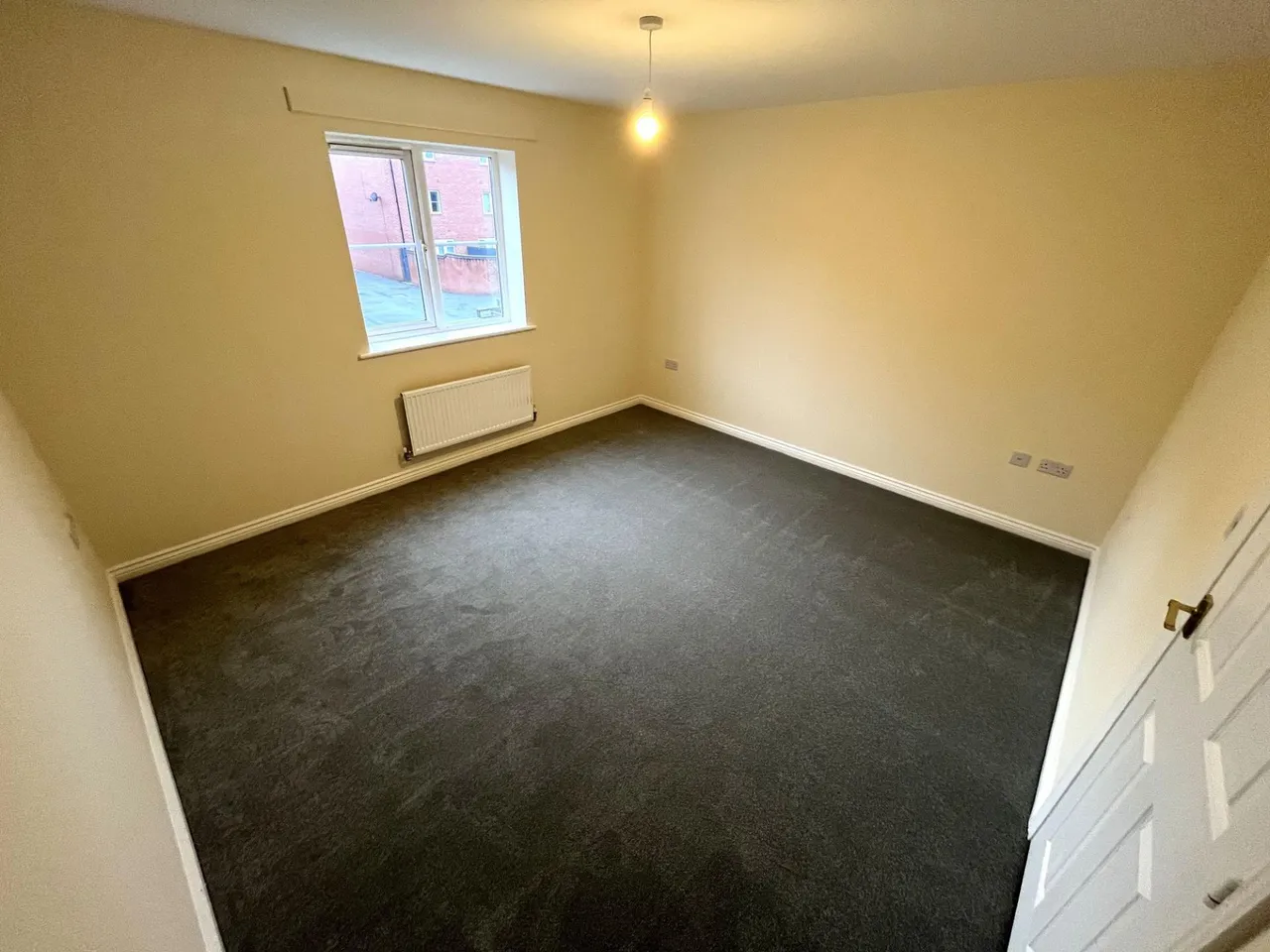 Hull Street, Hilton, DE65, photo 10