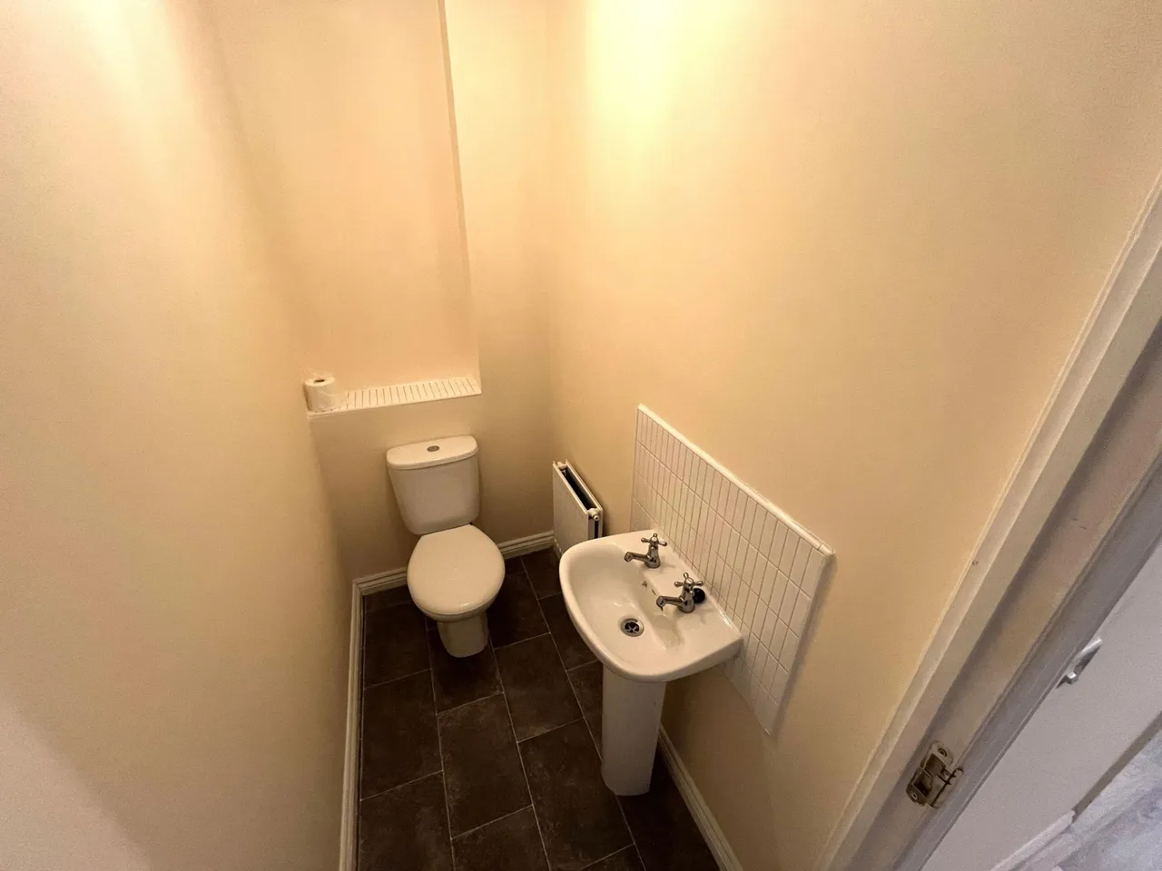 Hull Street, Hilton, DE65, photo 6