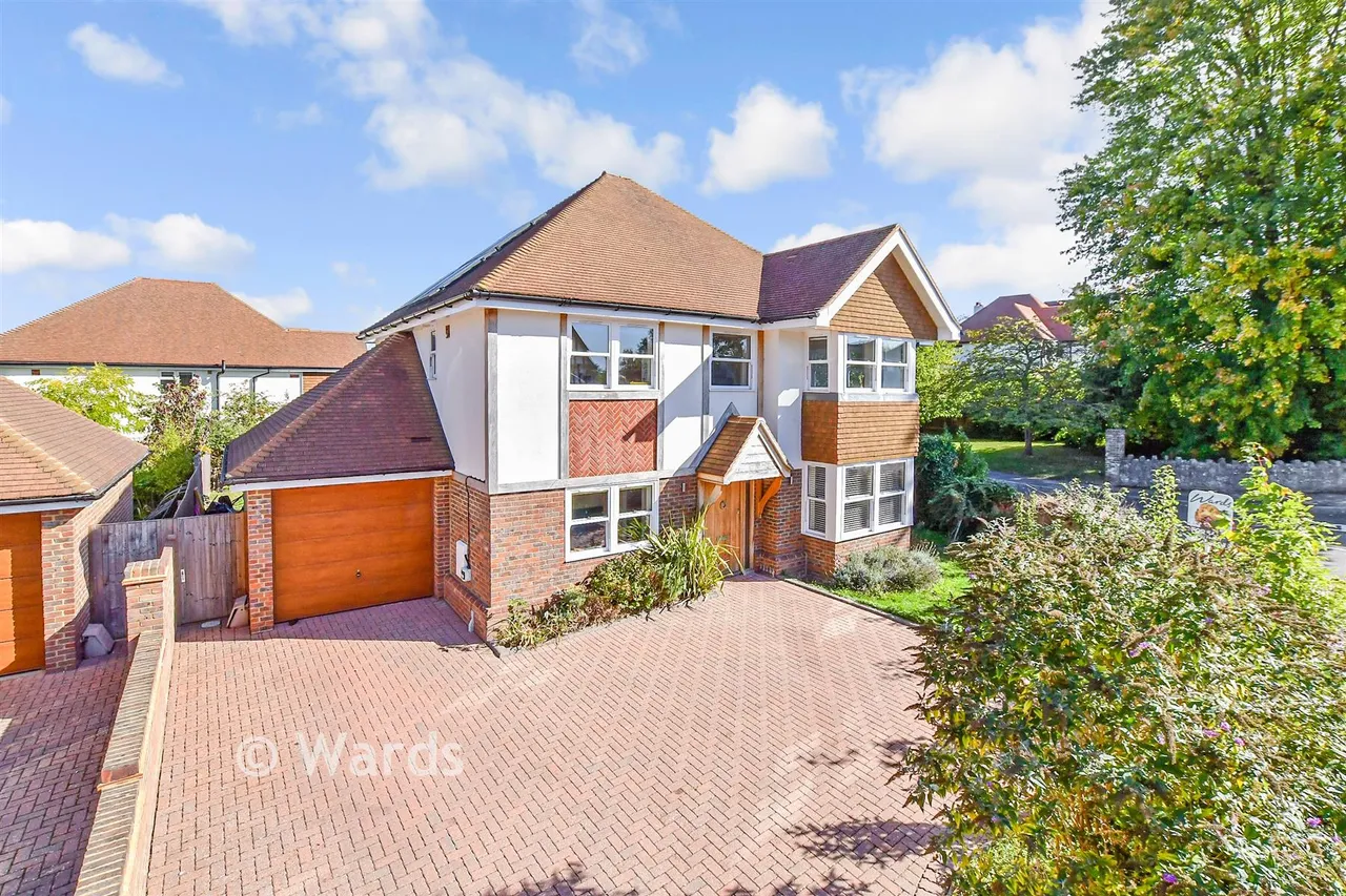 5 bed house for sale, Lancet Lane, Maidstone, ME15