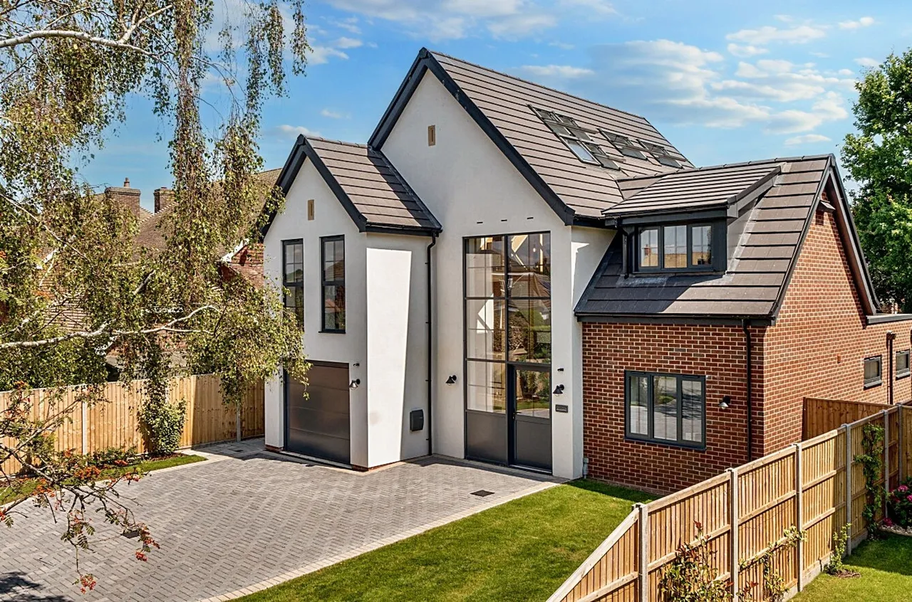 5 bed property for sale, Elms Ride, West Wittering, PO20