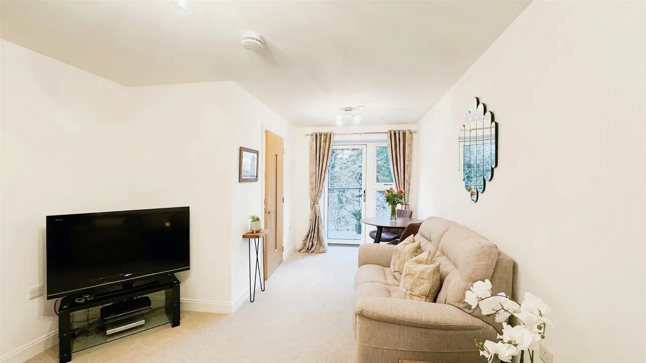 Sewardstone Road, Waltham Abbey, photo 3