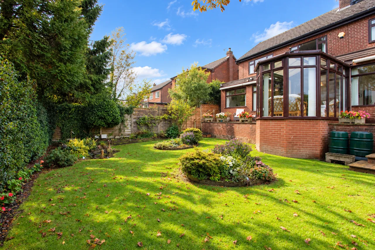 Oakwood Drive, Bolton, BL1, photo 31