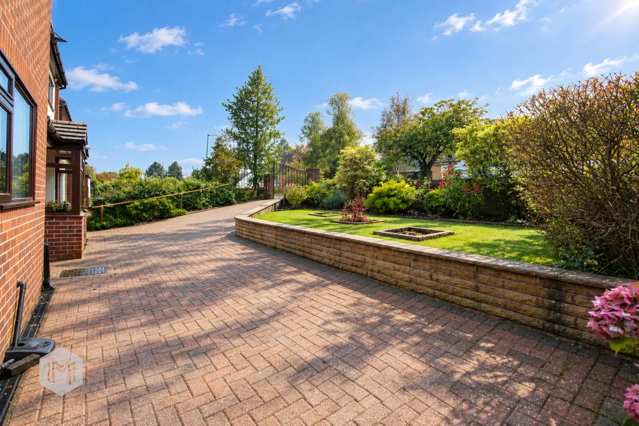 Oakwood Drive, Bolton, BL1, photo 34