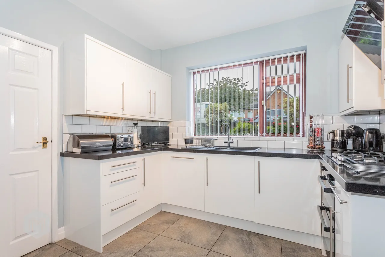 Oakwood Drive, Bolton, BL1, photo 15