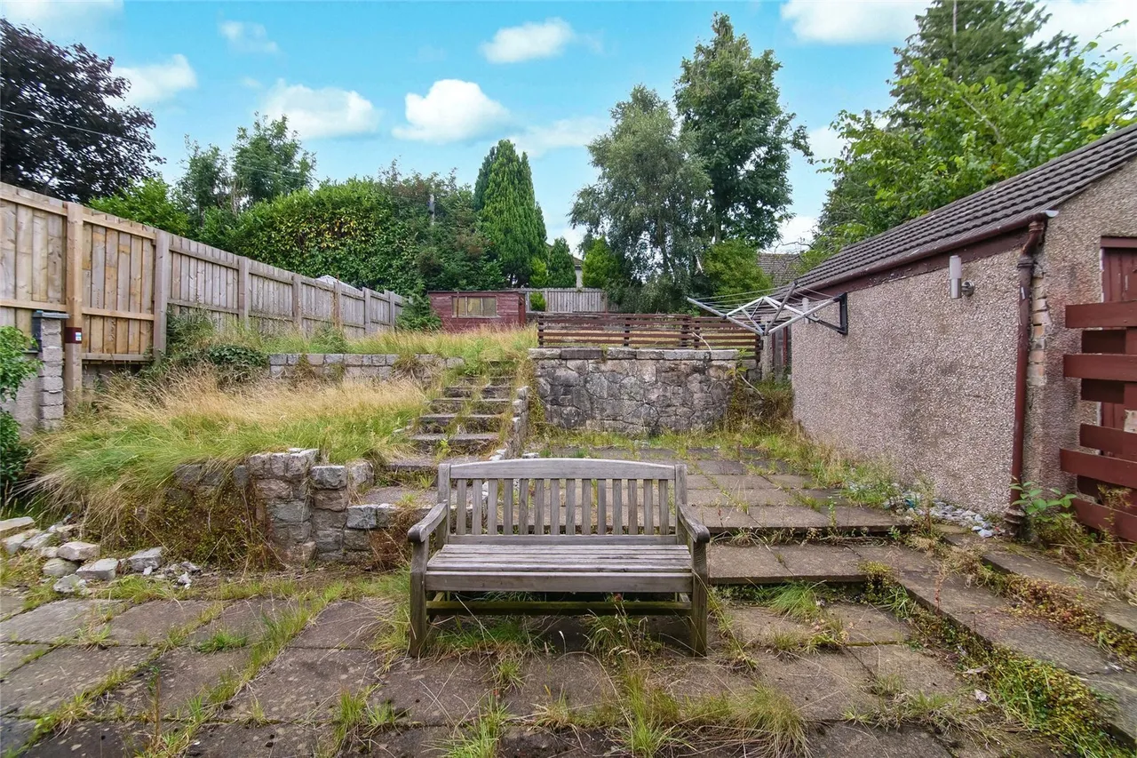 Larchfield Drive, Burnside, G73, photo 20
