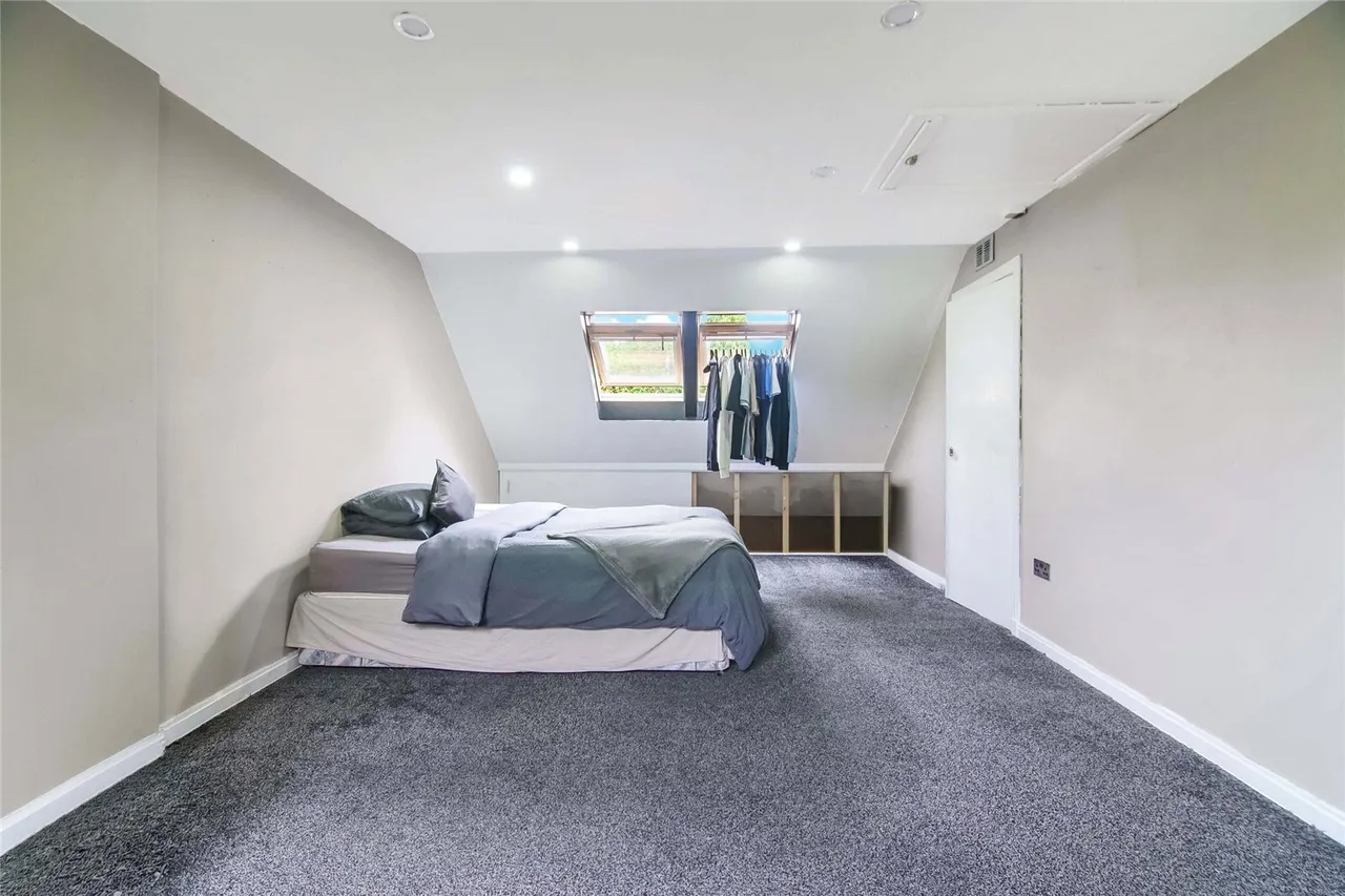 Larchfield Drive, Burnside, G73, photo 16
