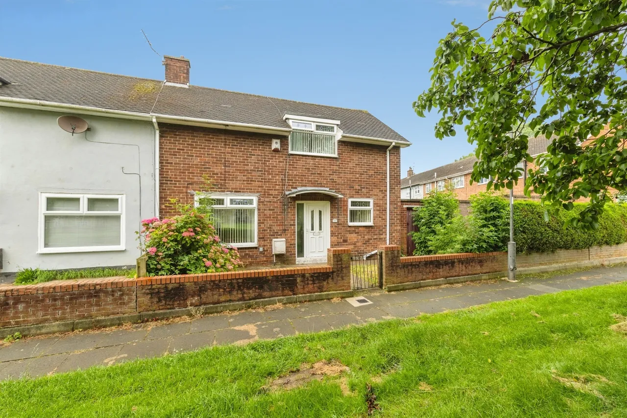2 bed house for sale — Lennox Walk, Hartlepool