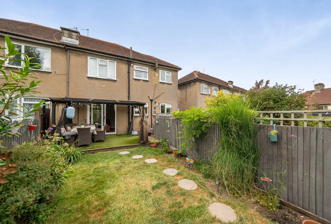 Woodgrange Close, Harrow, HA3 0XH, photo 4