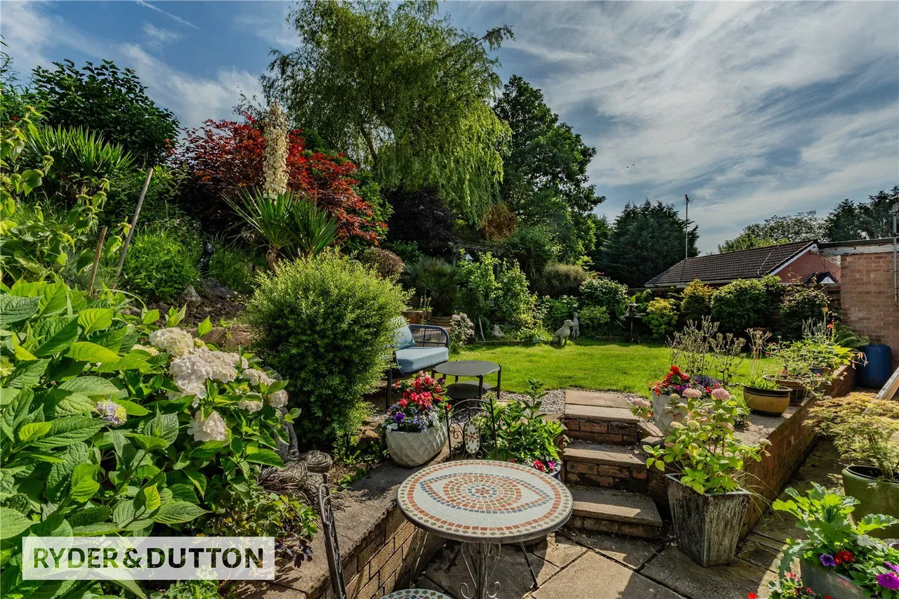 Coulsden Drive, Blackley, M9, photo 3