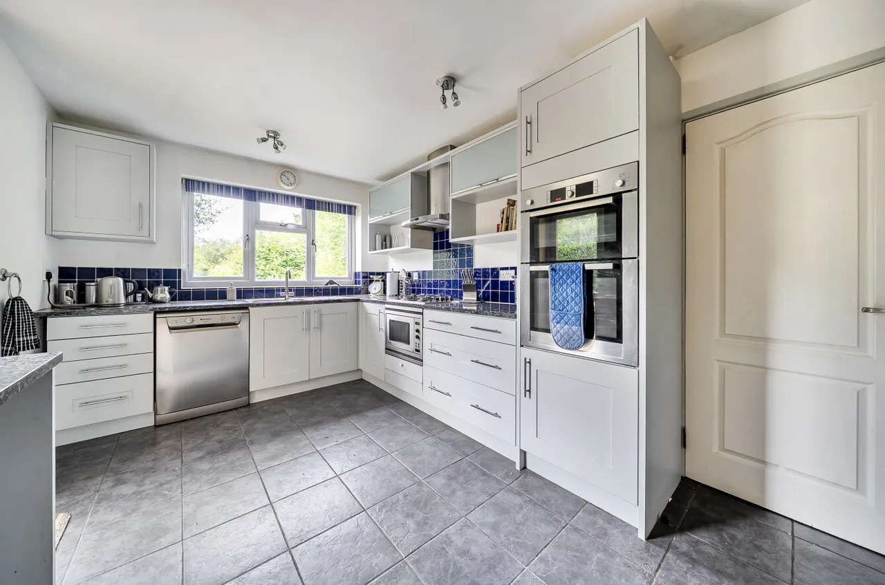 Green Hill Road, Camberley, Surrey, GU15 1PE, photo 5