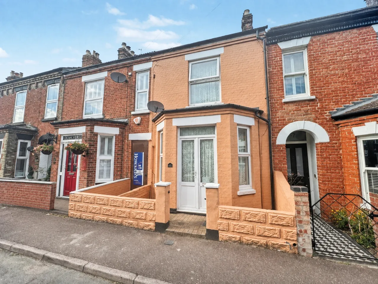 3 bed property for sale, Upper Cliff Road, Gorleston