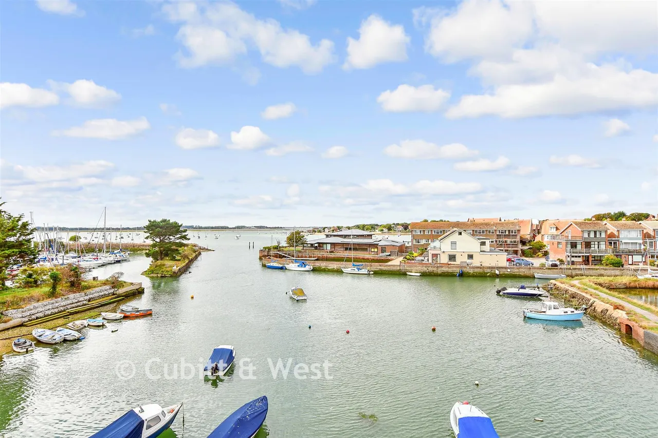 Slipper Road, Emsworth, PO10, photo 17