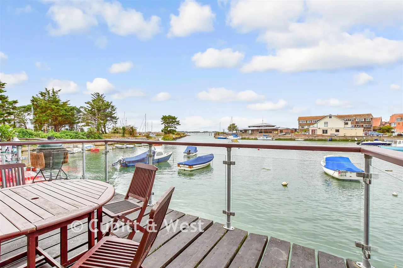 Slipper Road, Emsworth, PO10, photo 2