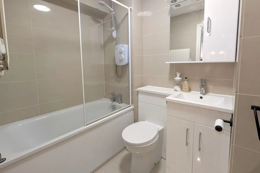 Apple Trees Place, Woking, GU22, photo 6