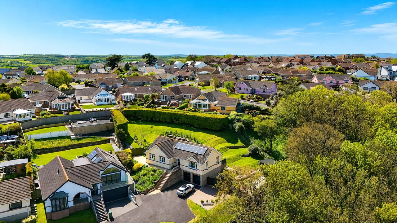 Chichester Way, Westward Ho, EX39, photo 34