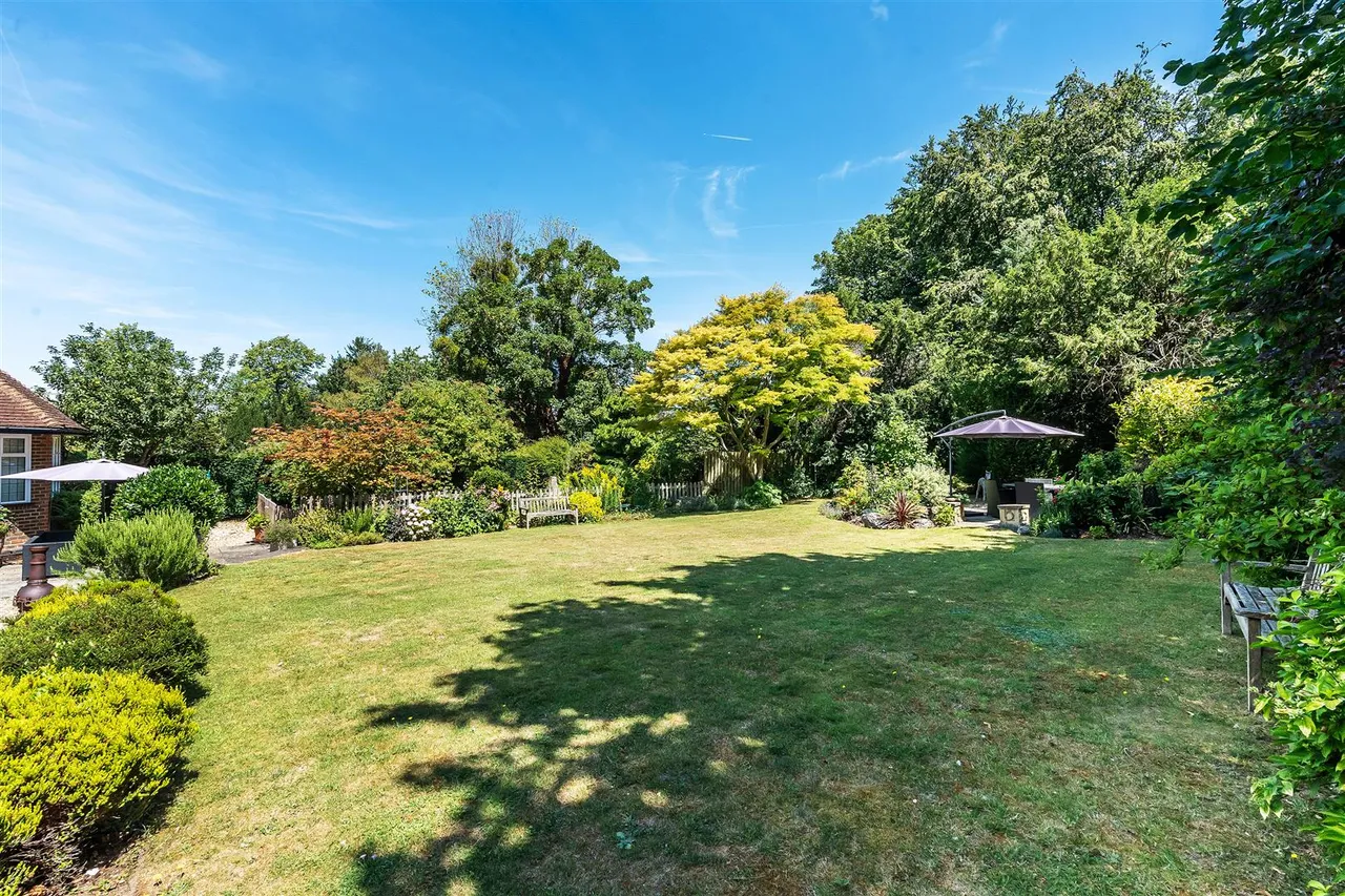 The Ridgeway, Fetcham, KT22, photo 24
