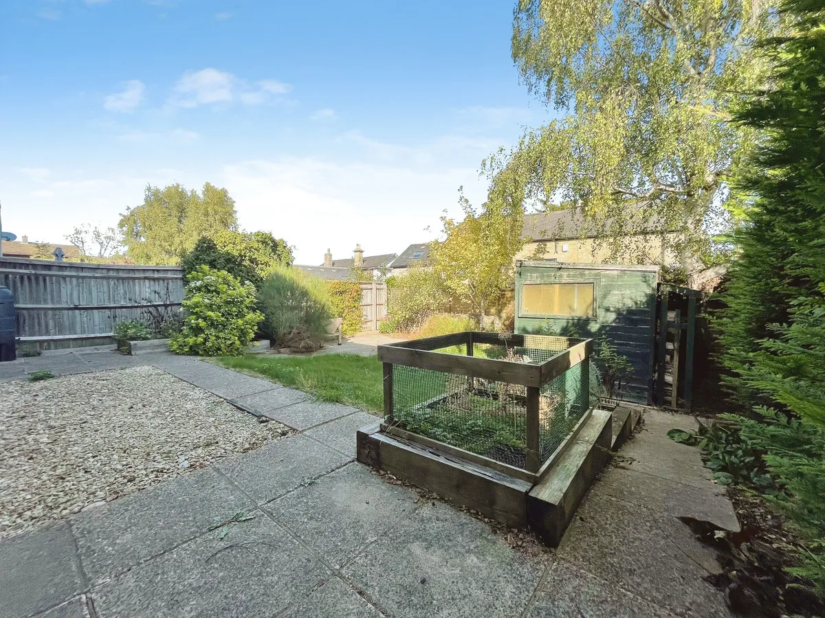 Hilltop Gardens, Islip, photo 16