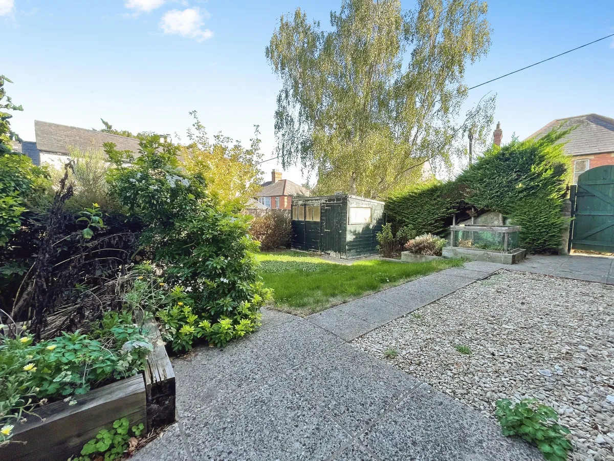 Hilltop Gardens, Islip, photo 6