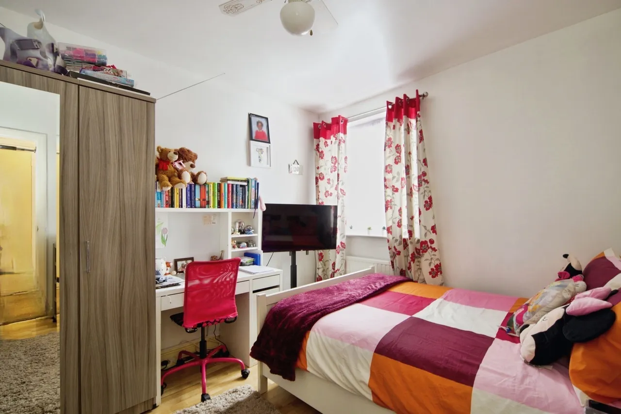 Olive Road, Plaistow, London, E13, photo 10