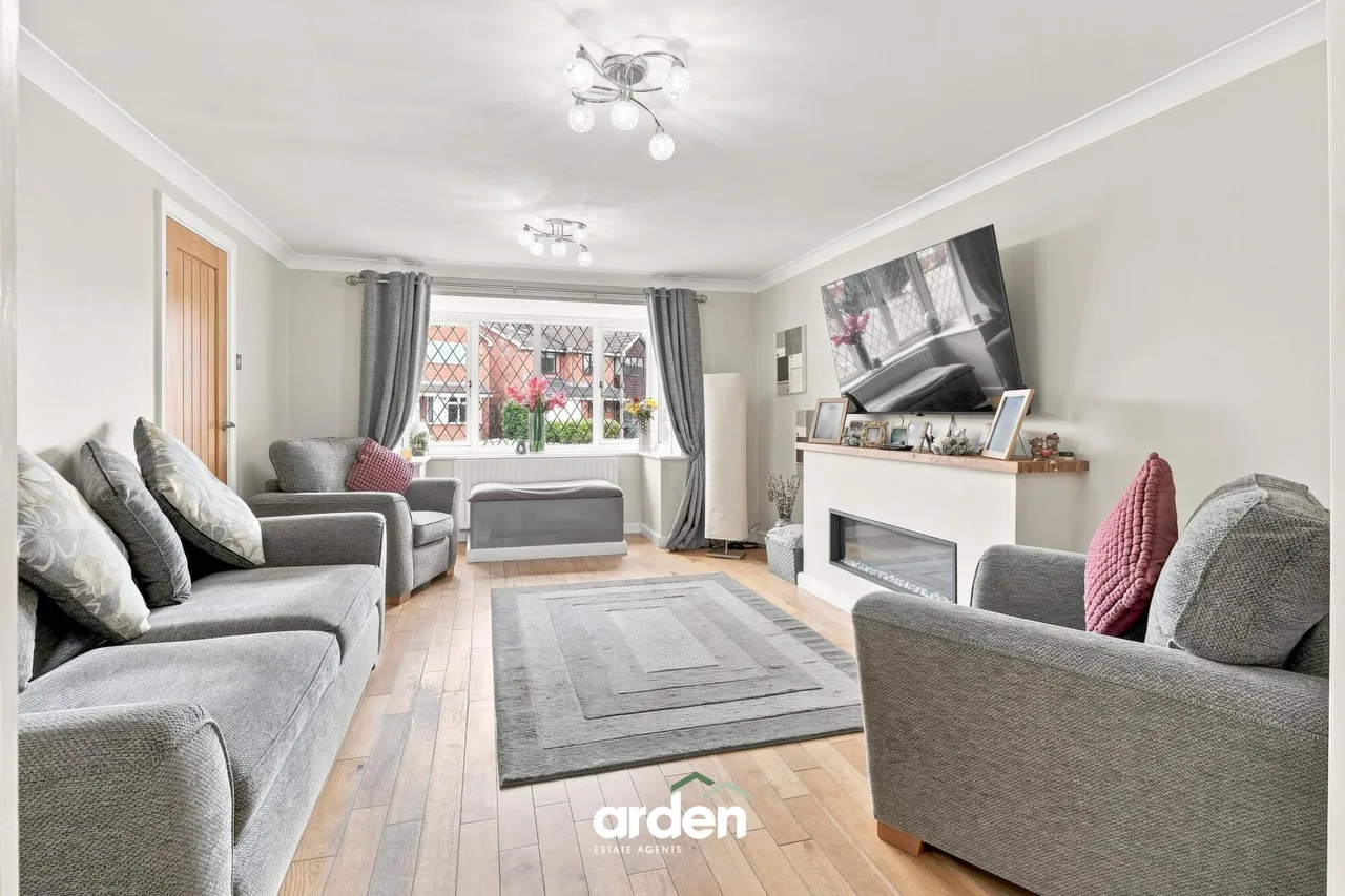 Charlesworth Avenue, Shirley, B90, photo 10