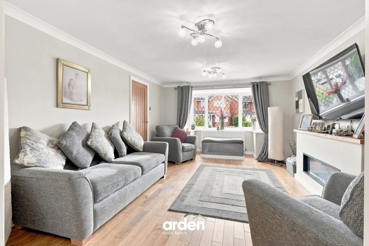 Charlesworth Avenue, Shirley, B90, photo 9