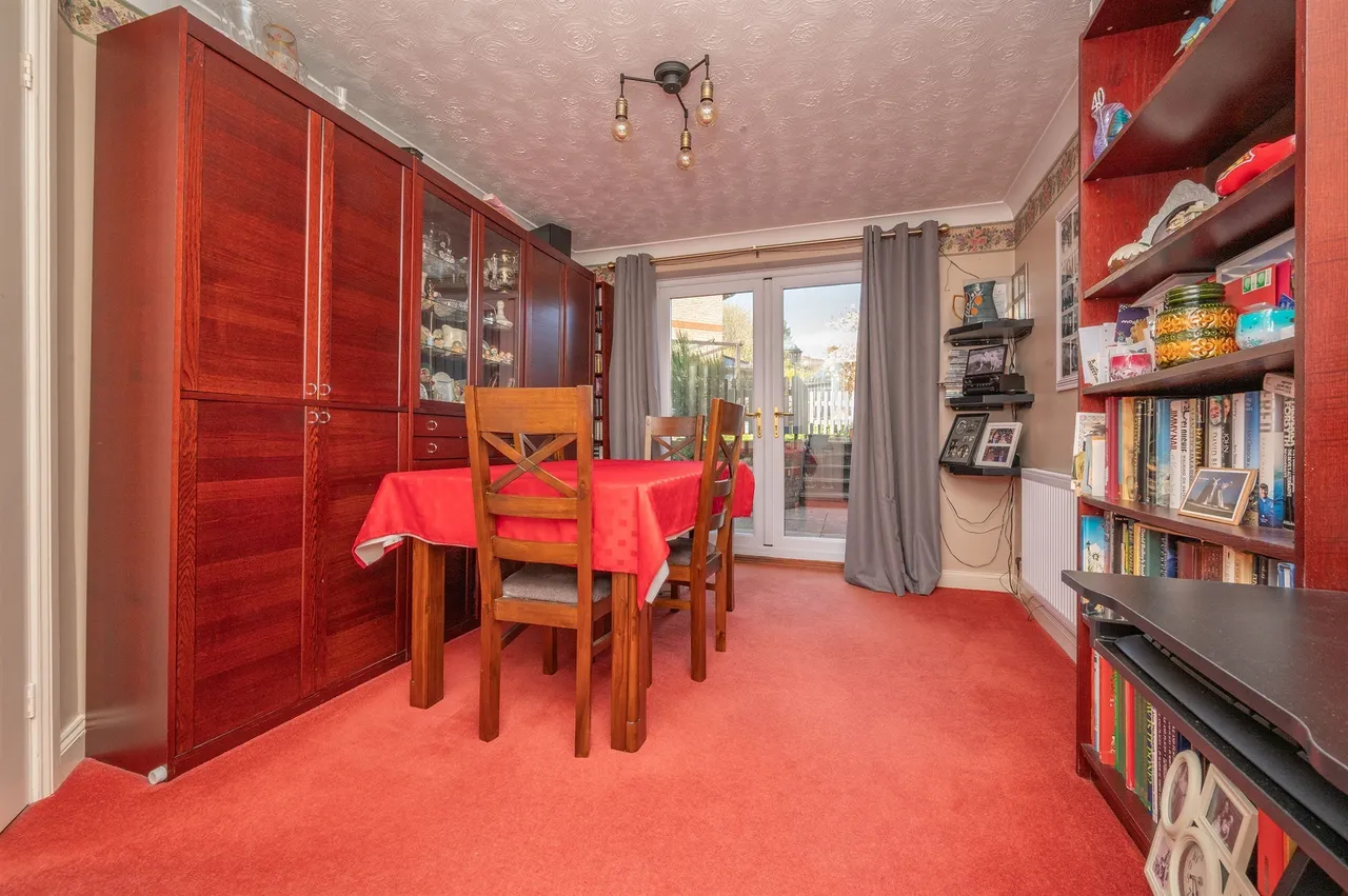 Neuville Way, Kettering, NN14, photo 8