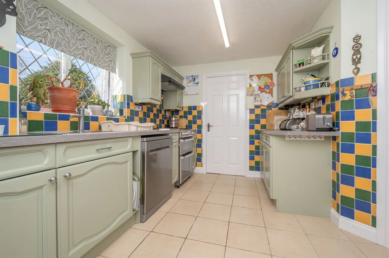 Neuville Way, Kettering, NN14, photo 5