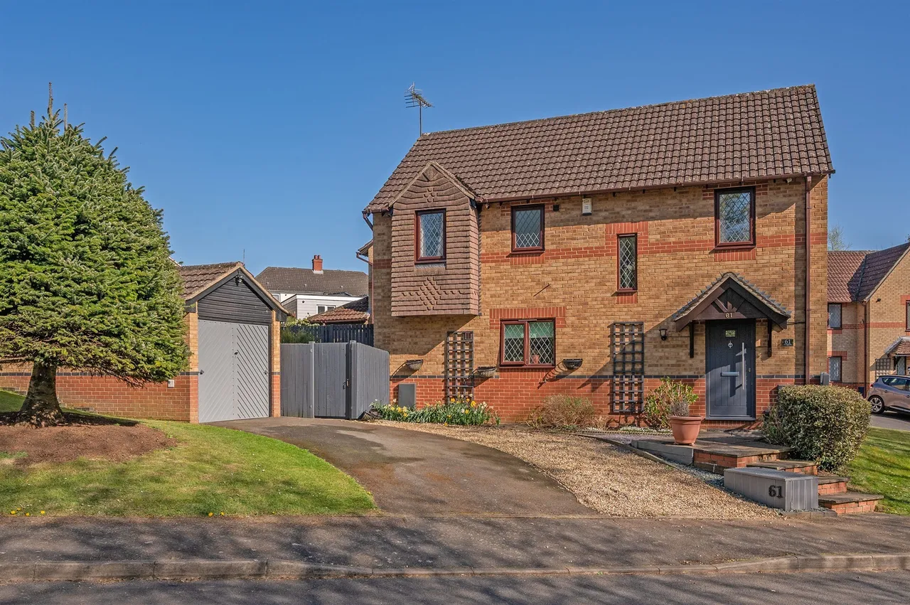 4 bed house for sale, Neuville Way, Kettering, NN14