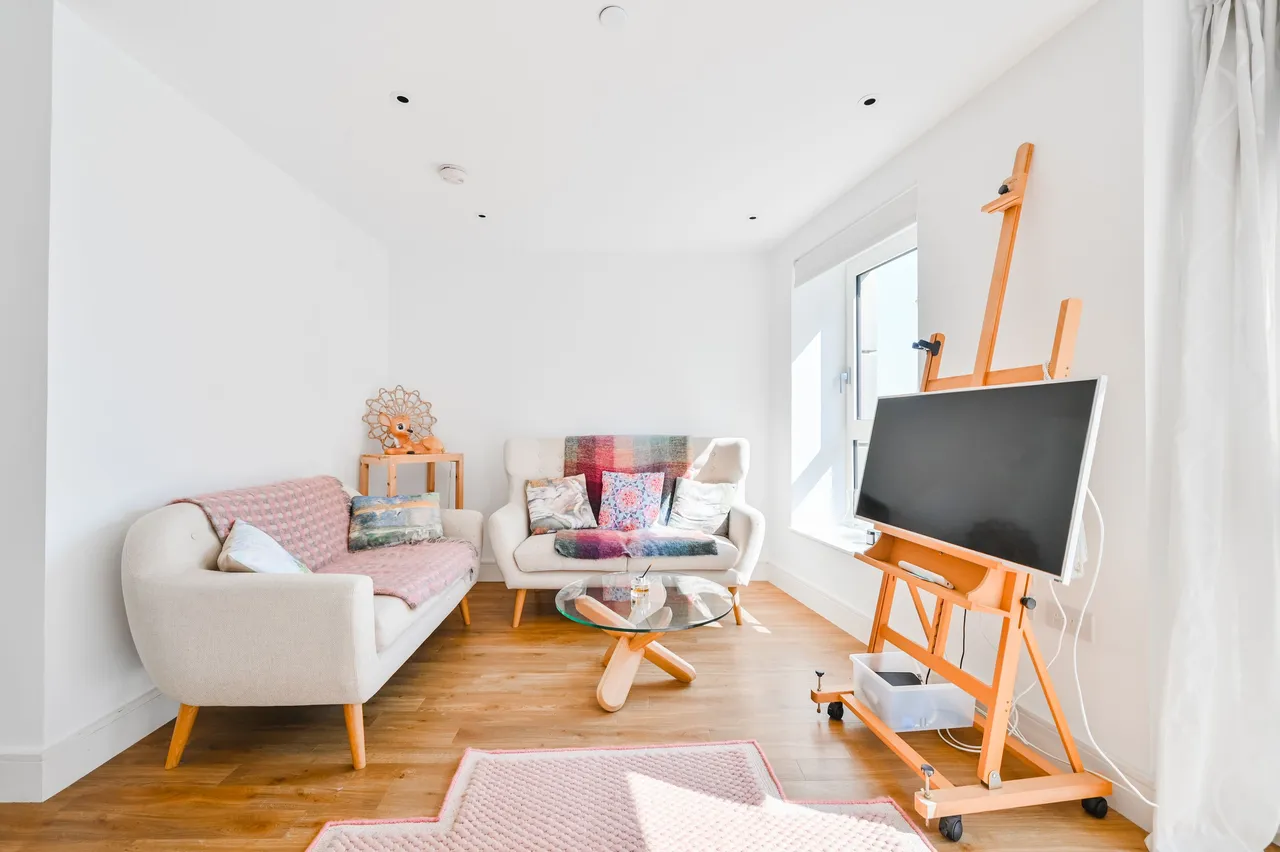 Flat 92, 7 Queensland Road, London, photo 7