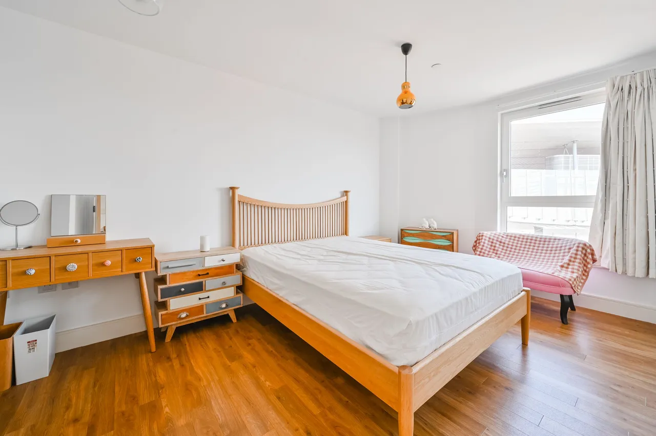 Flat 92, 7 Queensland Road, London, photo 11
