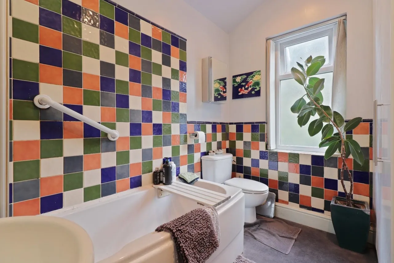 Bellhouse Road, Shiregreen, S5, photo 18
