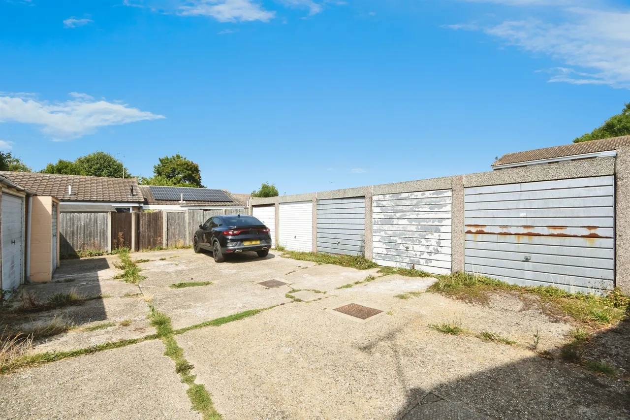Violet Close, Chelmsford, CM1, photo 17