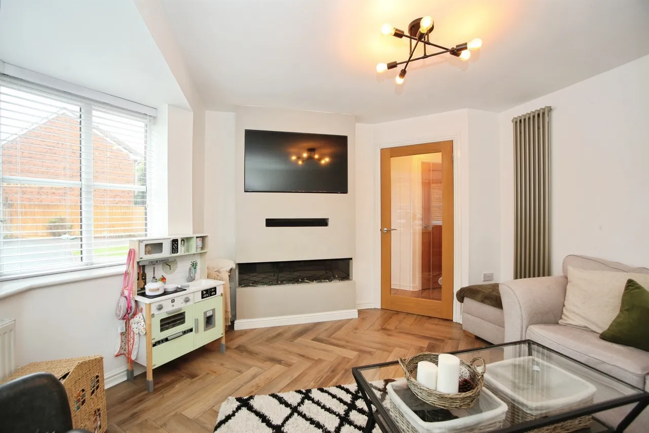 Blackthorn Court Pontyclun, CF72, photo 12