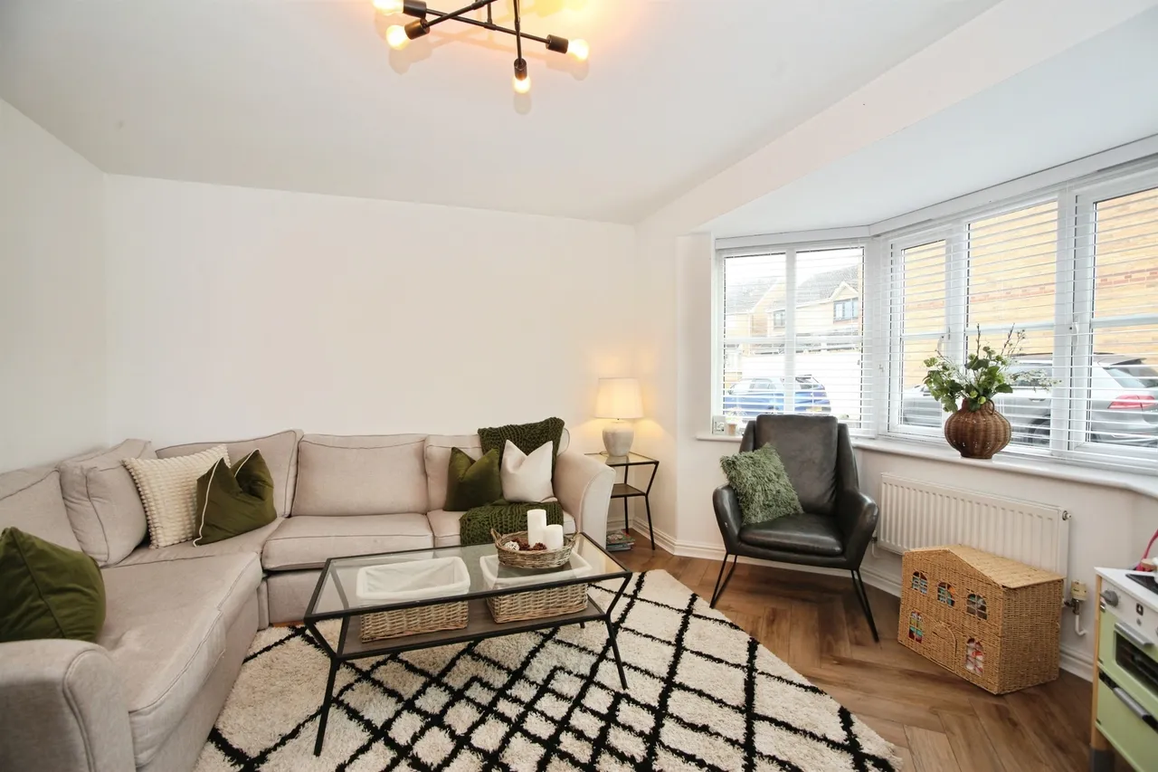 Blackthorn Court Pontyclun, CF72, photo 8