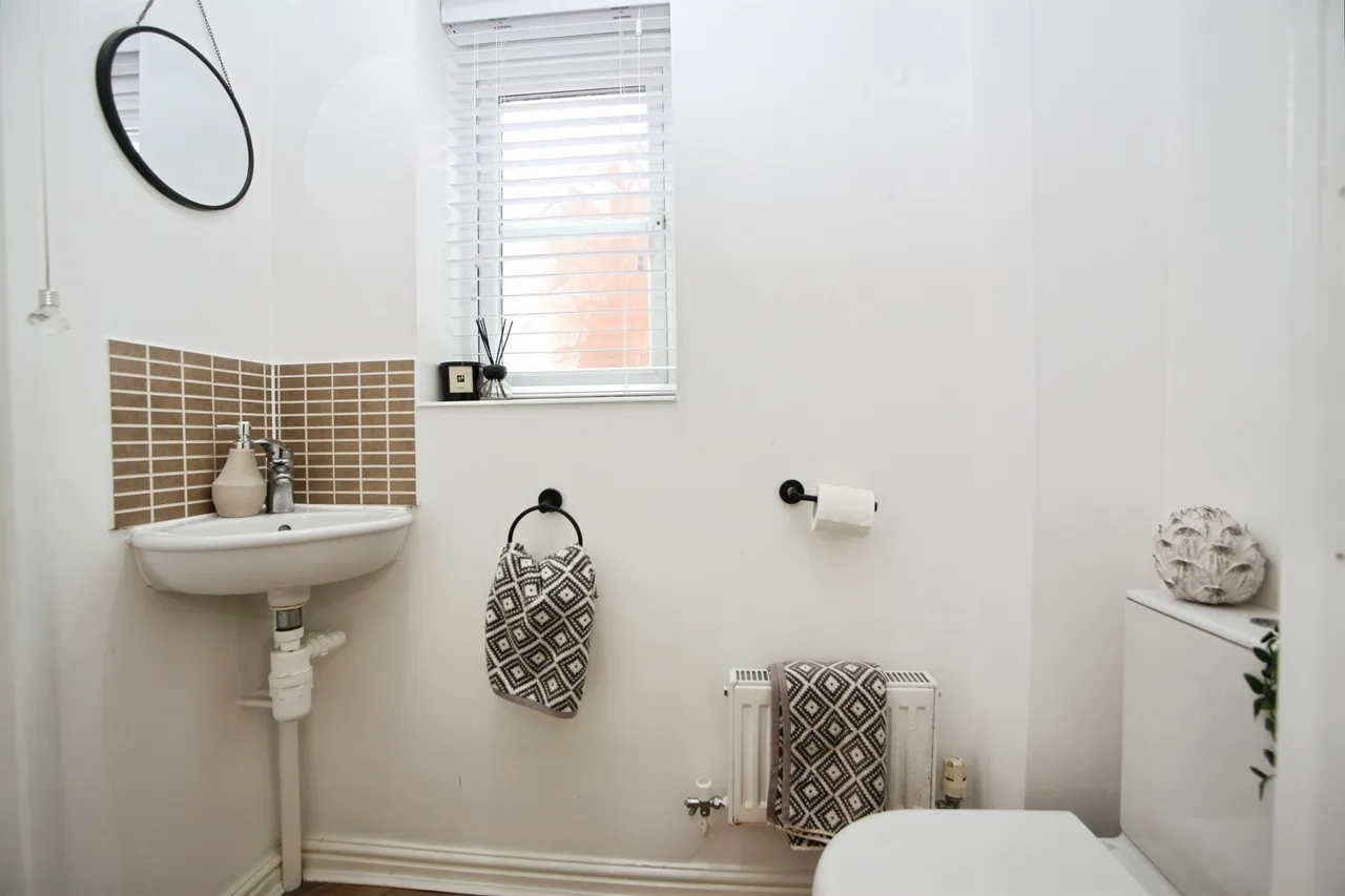 Blackthorn Court Pontyclun, CF72, photo 13