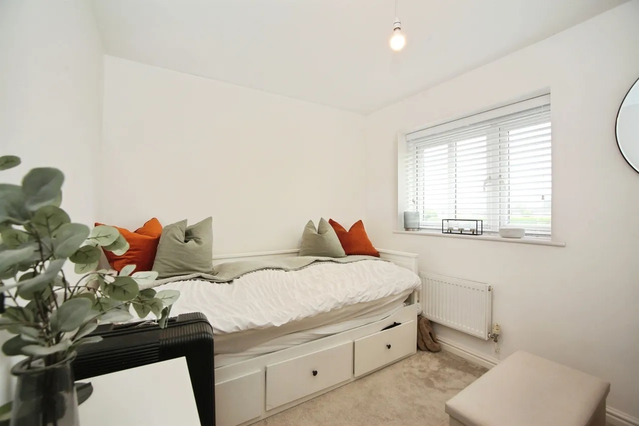 Blackthorn Court Pontyclun, CF72, photo 18