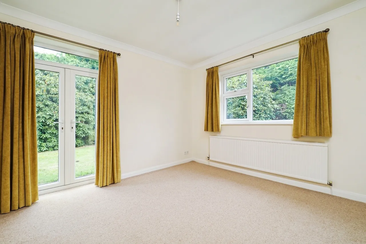 Thornton Close, Wollaton, Nottingham, NG8, photo 13