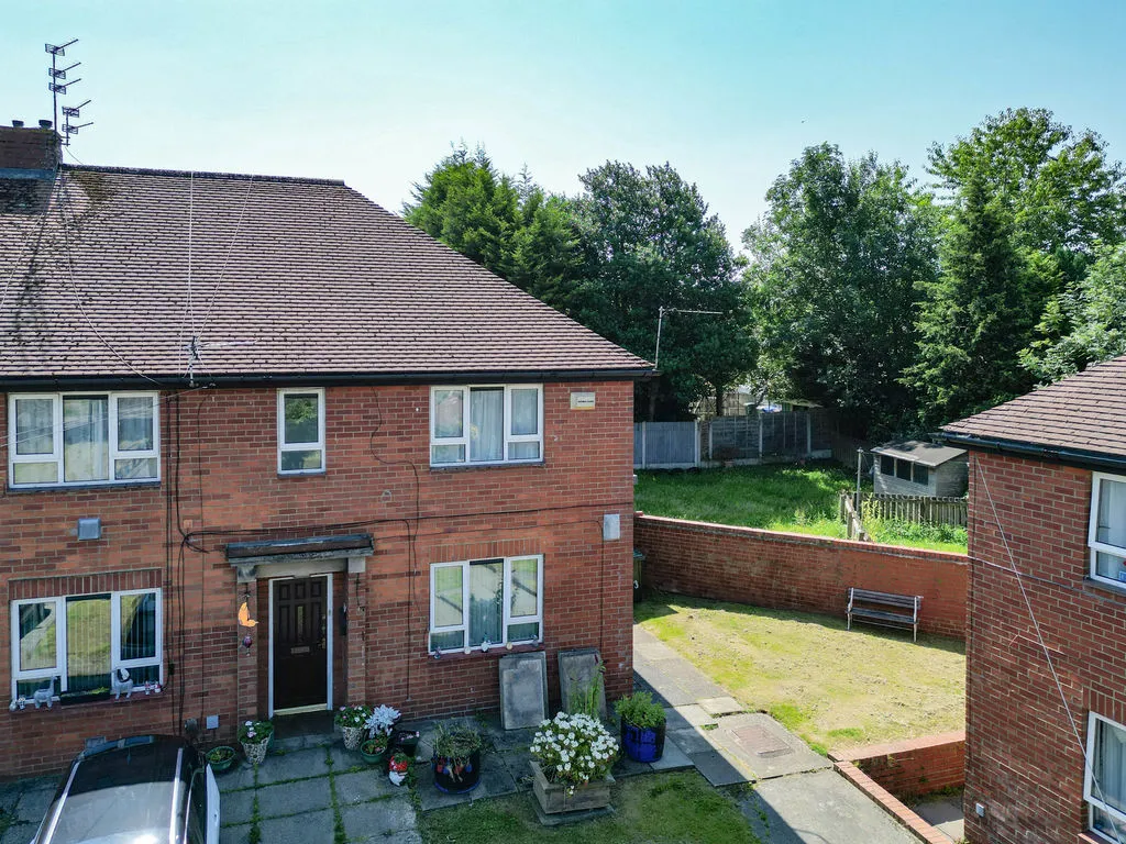 2 bed flat for sale — Ajax Street, Rochdale OL11 3HN