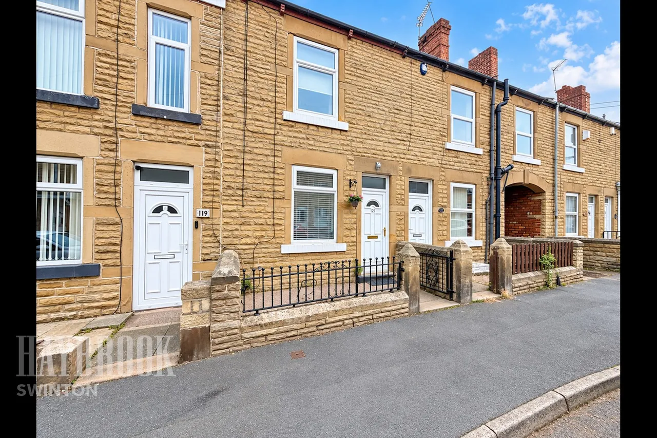 2 bed house for sale, Avenue Road, Rotherham