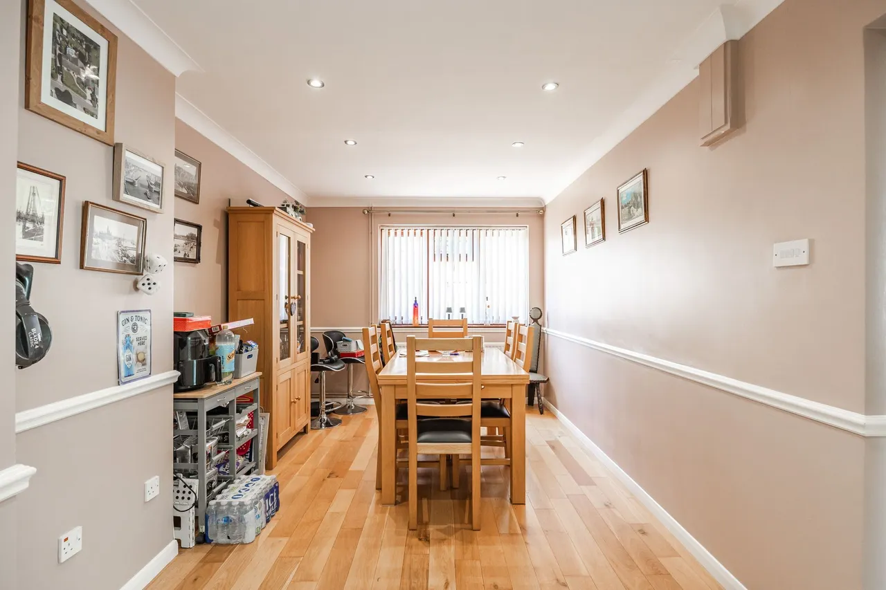 Spacious Detached Bungalow in Burgh C, photo 6