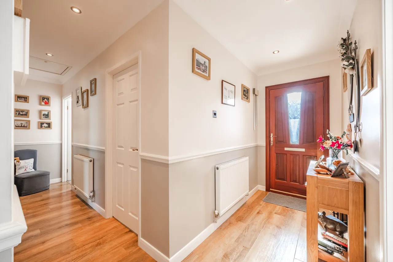Spacious Detached Bungalow in Burgh C, photo 5