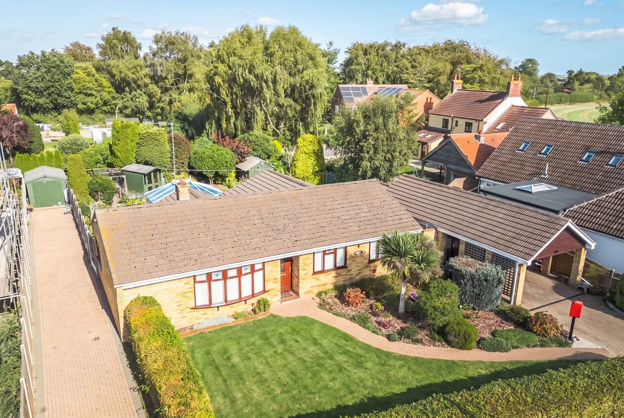 Spacious Detached Bungalow in Burgh C, photo 16