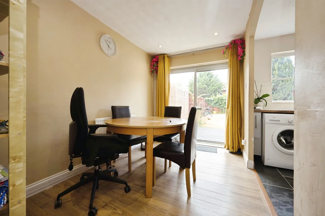 Vanbrugh Drive, Houghton Regis, Dunstable, photo 7