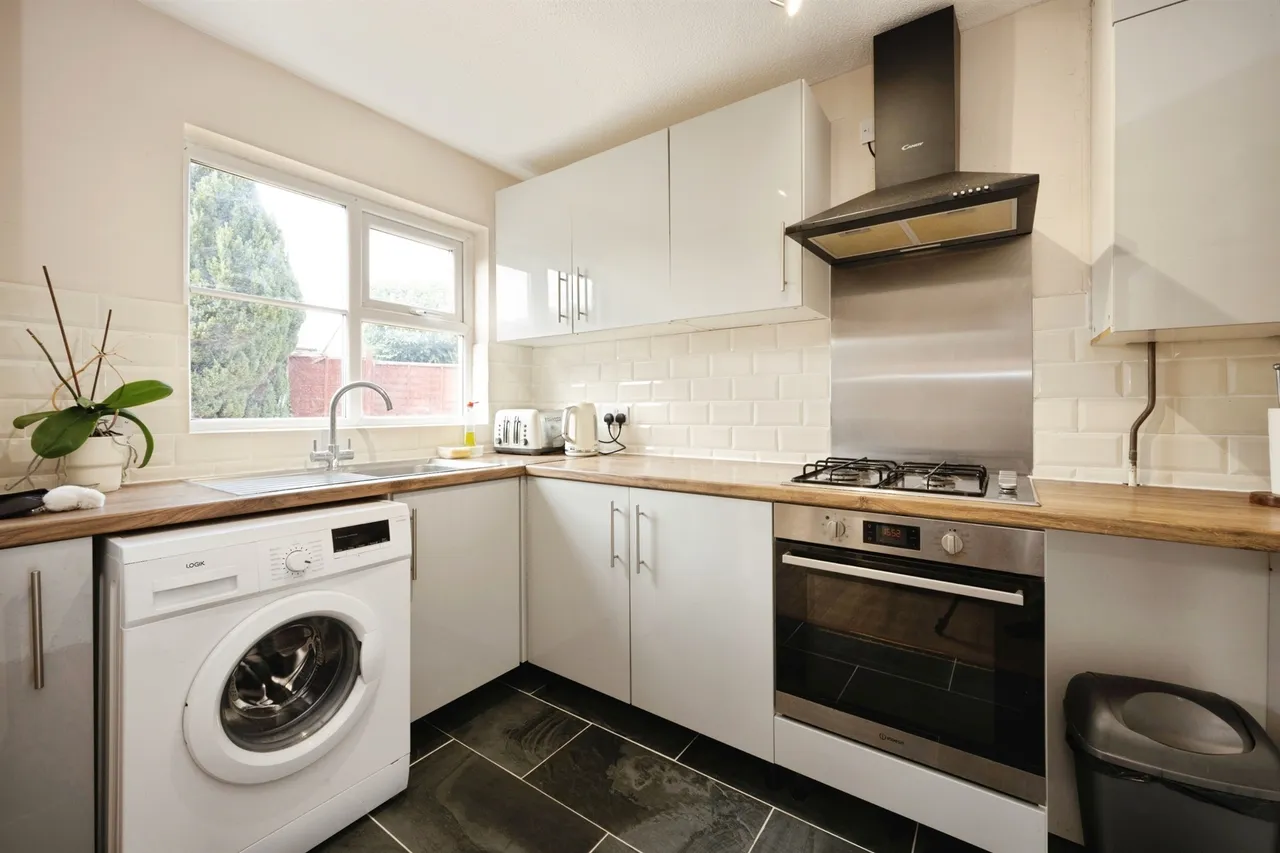 Vanbrugh Drive, Houghton Regis, Dunstable, photo 3