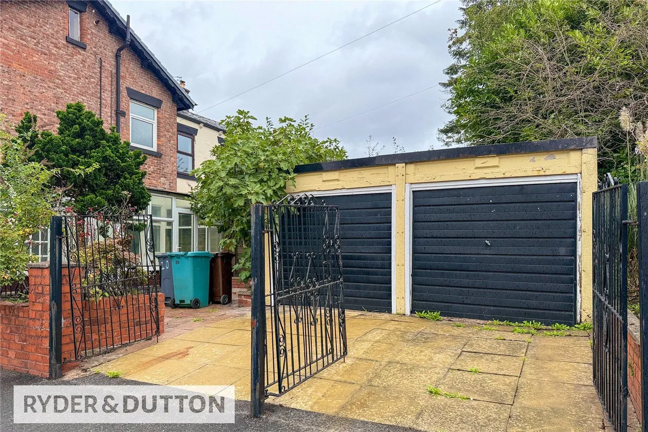 Parkfield Road North, New Moston, M40, photo 13