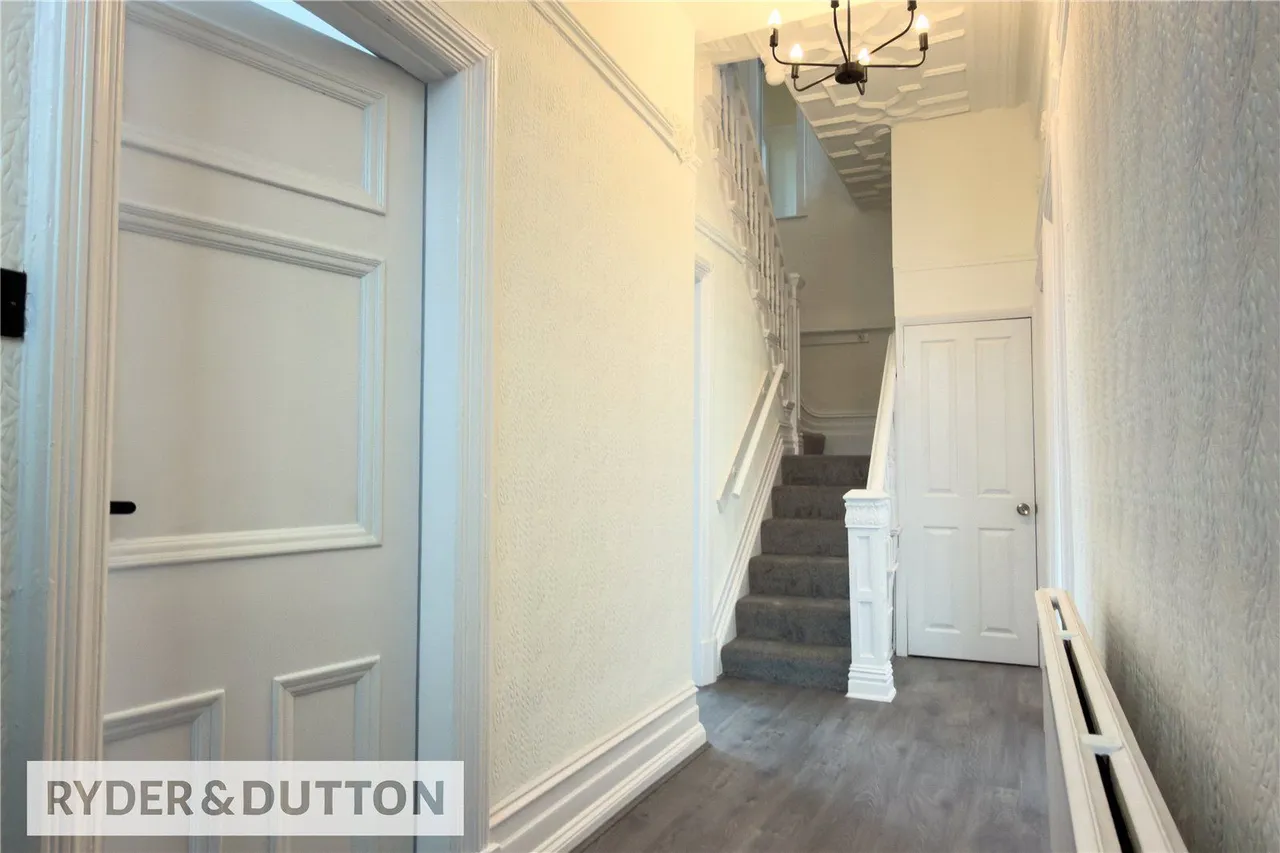 Parkfield Road North, New Moston, M40, photo 2