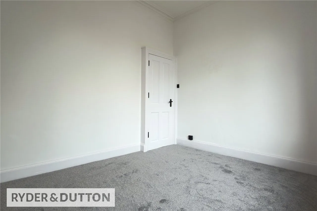 Parkfield Road North, New Moston, M40, photo 25